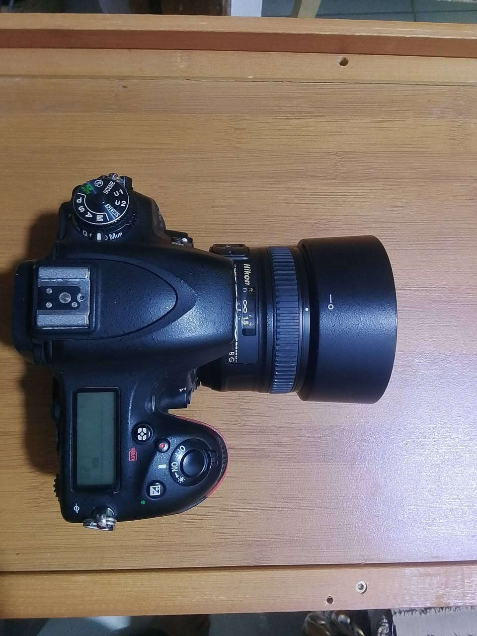 *📸 للبيع Nikon D750 فول فريم - نضيفة 90%*

*مواصفات الكاميرا:*
- *عدد الشتر*: 28K فقط، بعدها جديدة 😍
- *الحالة*: نضافة 90% بدون كسور او فتح

*العدسة والملحقات كلها اصلية:*
- *عدسة*: Nikon 50mm f/1.8 G نضافة 95% عزلها نار للبورتريه
- *بطاريتين* اصليات Nikon EN-EL15
- *شاحنة اصلية* + *كارتون* الكاميرا
- *حزام كتف* Nikon اصلي
- *رام 32GB* سريع
- *ناقل صور Card Reader* هدية للشراي

*السعر: مليون و 100 الف دينار* وبيها مجال بسيط للشراي الصدق 💵

*المكان*: البصرة - قضاء المدينة  تواصل خاص
*التوصيل*: متوفر لكافة محافظات العراق 🚚 

*


**إذا كنت صاحب هذا الإعلان وتريد حذفه لأي سبب، رجاءا أرسل رسالة إلى الدعم الفني**