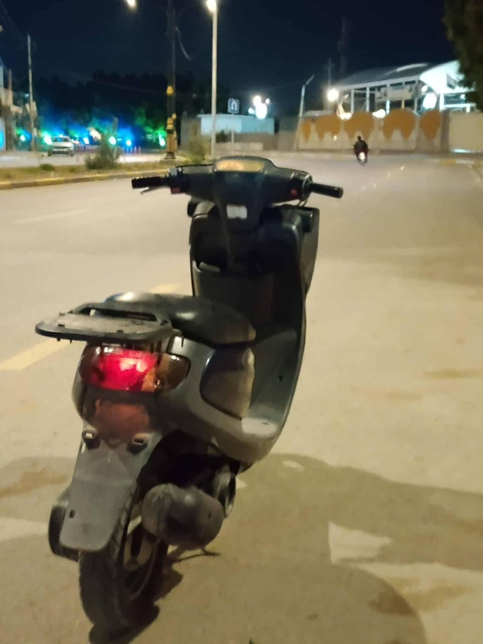 سلام عليكم دراجة منغولي ام سلة للبيع او المراوس حسب القناعة دراجة كفرات بلادية كله مكينتة كلش حلوة دراجة فقط مجفتة مرة وحدة وتجفيت كلش حلو جيب فيتر وتعال افحص نواقصه بيه صوت اكسل بس سعر 325 وبيه مجال،-***********
متواجد خاص
