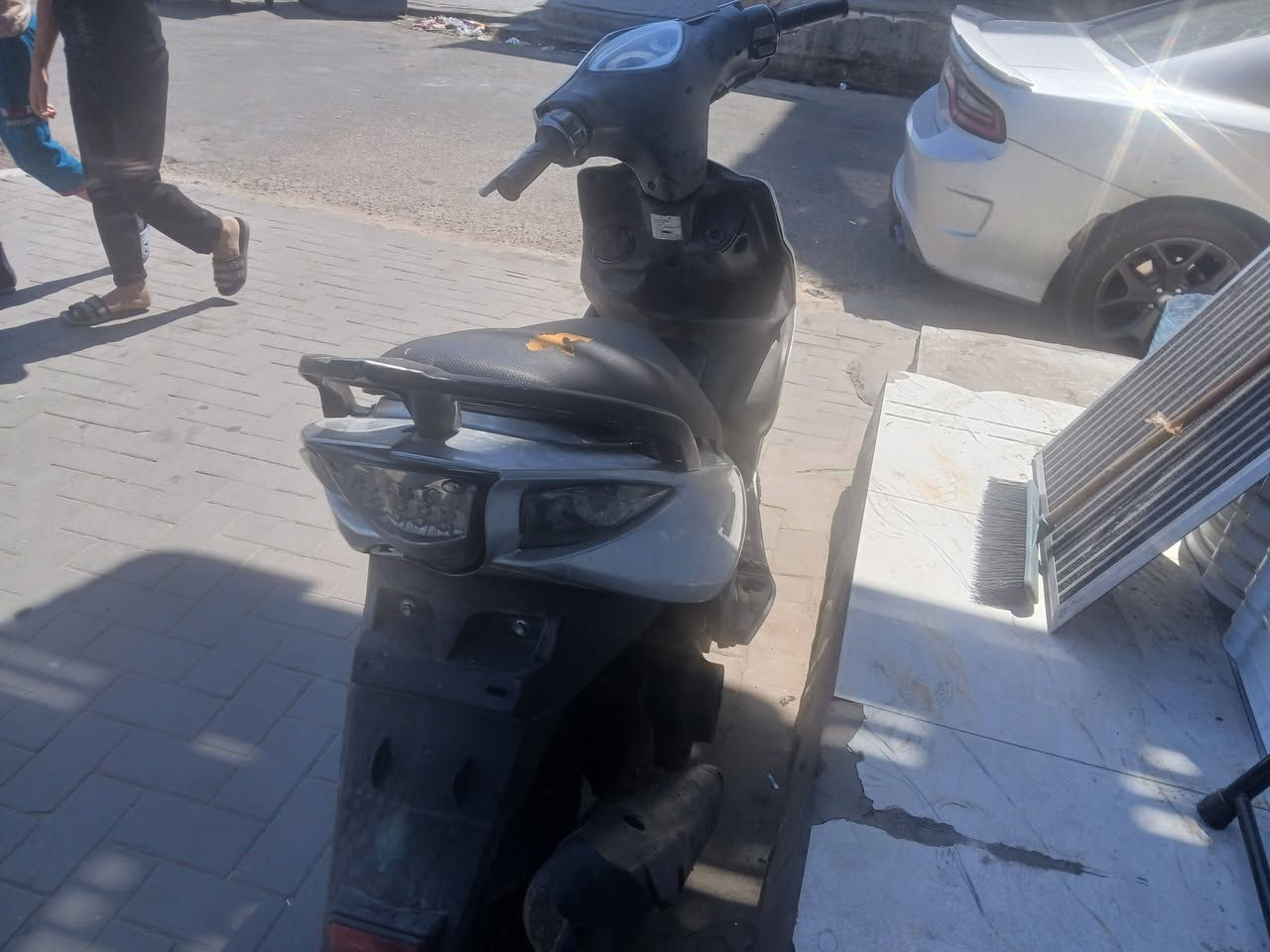 السلام عليكم دراجة للبيع كلشي ماعرف بيهن 
صار شهر ونص من اشتريتها ب800
اريدها ب600 
***********
