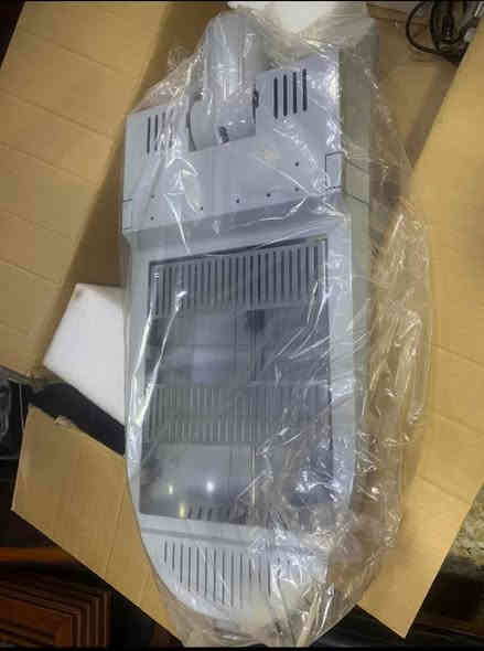 يتوفر مصابيح الشارع جديدة  مواصفات عالية 
مقاومة للحرارة والرطوبة 
نوع الليد المستخدم اوسرام الماني
نوع الدرايفر مينويل الامريكي 
اللون 6000k
القدرة ٨٠ واط فعلي 
مسرب حراري زيتي 
العمر الافتراضي ٥ سنوات او اكثر 
الكيس من النوع الثقيل 
السعر ٧٥ الف كل الكمية ٤٥ قطعة بالصناديق 
للاستفسار الاتصال بالرقم 
***********
