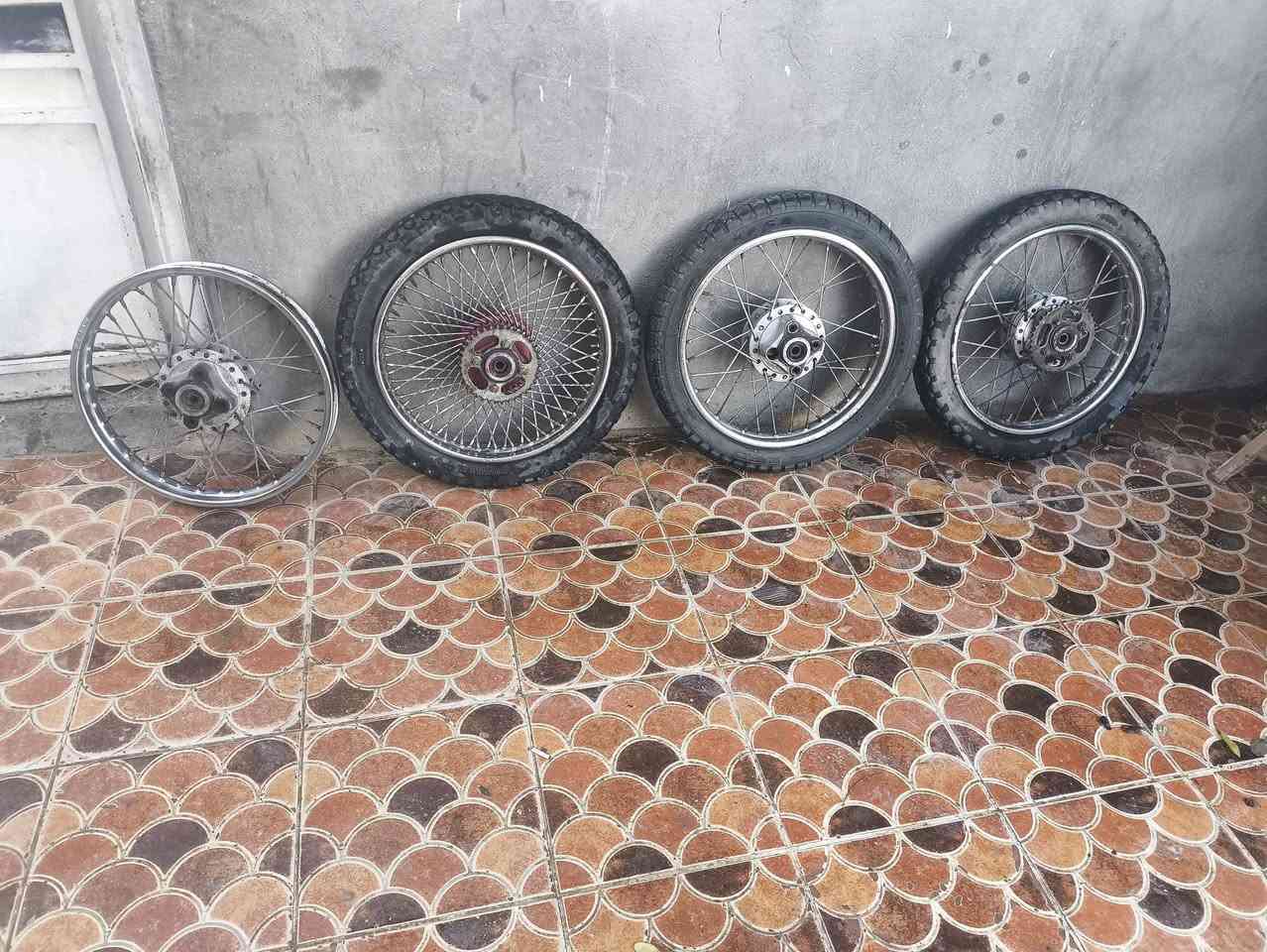 الشاصي 19 اوراق بي لحيم بلركبه ولغراض كلمن وسعره مكاني رفاعي ***********
