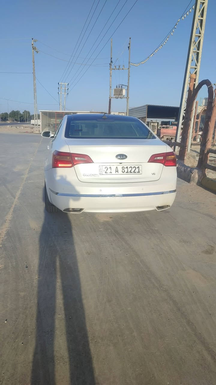 كيا كادنزا 2013 خليجي فول مواصفات  بصمه بانوراما شاشه كراسي 2 كهرباء مري شفط حساسات أشاير بالمري برده خلفيه محرك 6سلندر 3500 رقم سليمانيه مداور ثاني يوم تريد وكاله تريد تحويل 
سياره مكفوله عدا صبغ بالبنيد 
والباقي كفاله محرك كير حداديه تخم تاير باتري جديد 
سياره جديده على وضع الشركه 
السياره معروضه 130$ وبيه مجال للشراي
العنوان الديوانية 
***********
