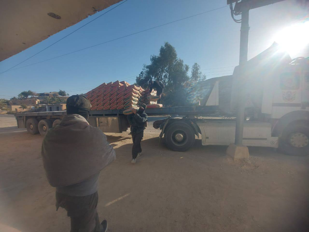 اسمنت كبيسه العادي الطن ب110 ألف مطروح
اسمنت كبيسه المقاوم الطن ب 110 ألف مطروح 
اخوان لا نتعامل بالدين أطلاقا 
لا صديق ولا گرايب ولا جيران 
الاسعار مناسبه جوه السوك 
هذا العرض فتره محدوده 
*********** / سري القيسي
