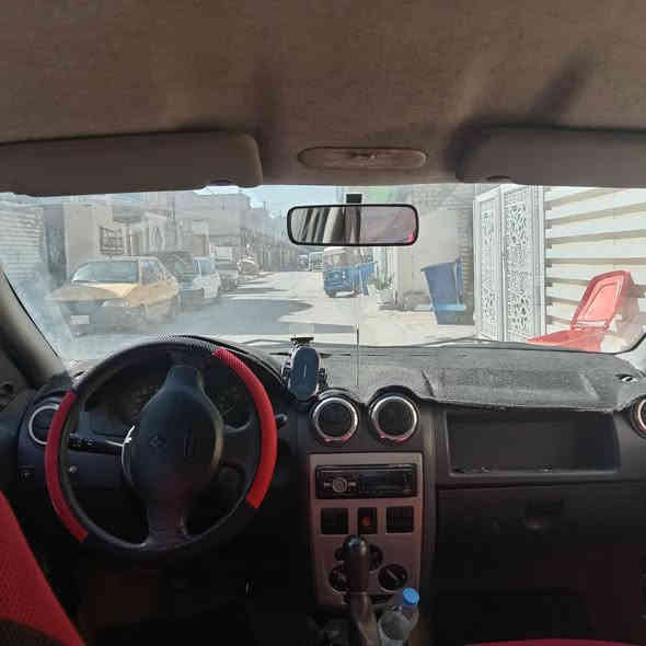 السلام عليكم
رينو لوكان رقم بغداد الماني موديل ٢٠١٠ سياره جاهزه بيها شغلات بسيطة شادلها منظومة غاز شغاله ابيع شرط التحويل والصور كدامك شوفها تم تنزيل سعرها ٣٨ ورقة وبيها مجال  رقم موبايل *********** مكانها بغداد الشعب
