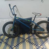 بايسكل  BMX  اصلي للبيع حجم 22 قطعة نضيفه  السعر 125 مكاني بغداد الحري...