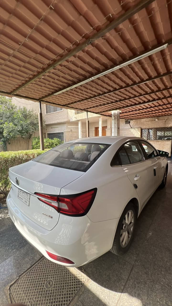 MG5 2024 comfort ( نص فول )
رقم بغداد ماشية 21000 كيلو، مواصفات النص فول : 
بصمة تشغيل
لد نهاري
بك لايت لد
كاميرا خلفية
حساسات خلفية
كار بلي
الاضافات الي على السيارة :
عازل حراري شفاف لجميع الزجاج
عالي ناصي لد عدسة
كل شي بالسيارة موضح بالصور بارد باماكن بسيطة بدون قطرة صبغ
السيارة جاهزة ومابيها مصرف ربع دينار
السعر 106 ورقة وبي مجال بسيط
العنوان بغداد الصليخ ***********
