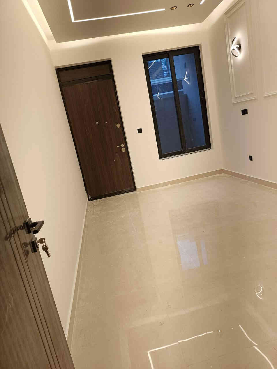 السلام عليكم  شباب 🌹🤝

عدك بيت جديد وكمل وماعدك احد موجود حسين الرئيس 
رقمي((***********)) 

عدك بيت وبي انقاض داخلي وماعدك احد موجود عدك حسين الرئيس  (((جهاز كافه البيوت والعامرات التجاريجه))) 

_ شغلنه غسل سراميك من النقاض الصبغ وغسله بمواد جيده
وتلميع السراميك💖💖💎

__تلميع الجام بكاف مواد جيده وتلميعه 💖💖💎

__غسل الواجهه المرمر من التراب وتلميعه💖💎💎

__
