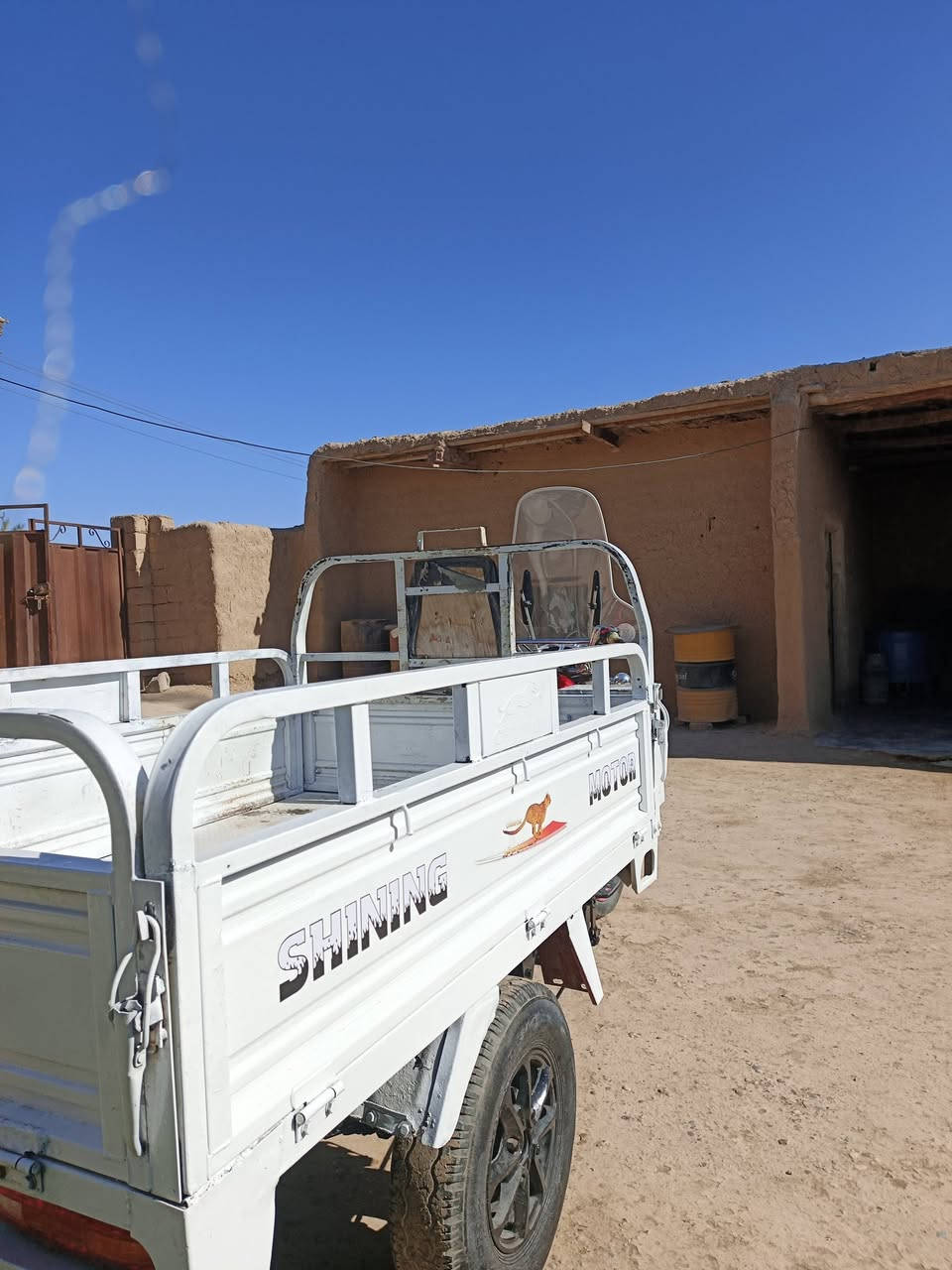 ستوتة فحل عالي  للبيع موديل 20 محرك 23 مكفولة من الحيم وال خياس كهربائيات شقالة ركبة شرط محجر كامل اوراق اصولي + بليتة  السعر 1400 وبيهة مجال المكان ديالئ / دلي عباس  ***********
