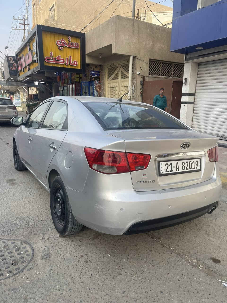 سلام عليكم سيراتو موديل ٢٠١٠ السونار معه الصوره محرك ١٦٠٠ دكشن عالي فول مواصفات مكان كربلاء ***********
