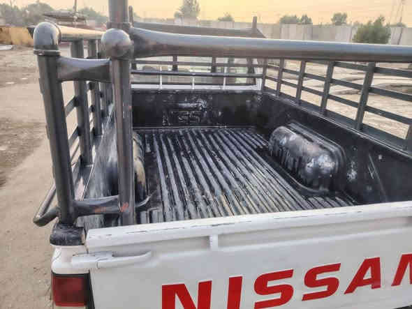 نيسان موديل ٢٠٠٢ رقم واسط مكان السياره بَغَداد مكلف بل نشر ***********
