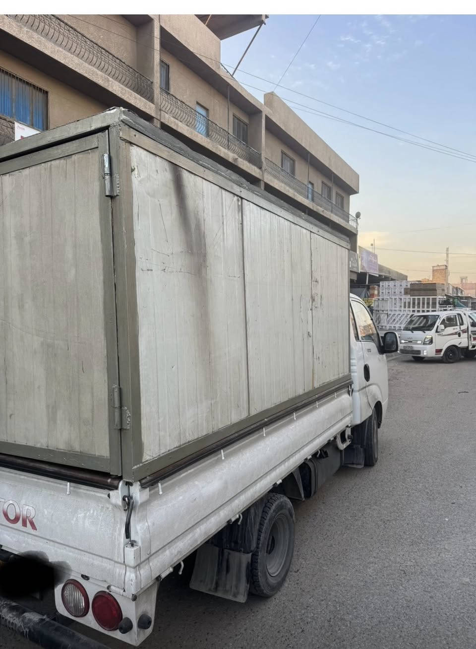 حافضة تنشد على بدي مال نثية سعره 200000 الف التصال على رقم ***********
