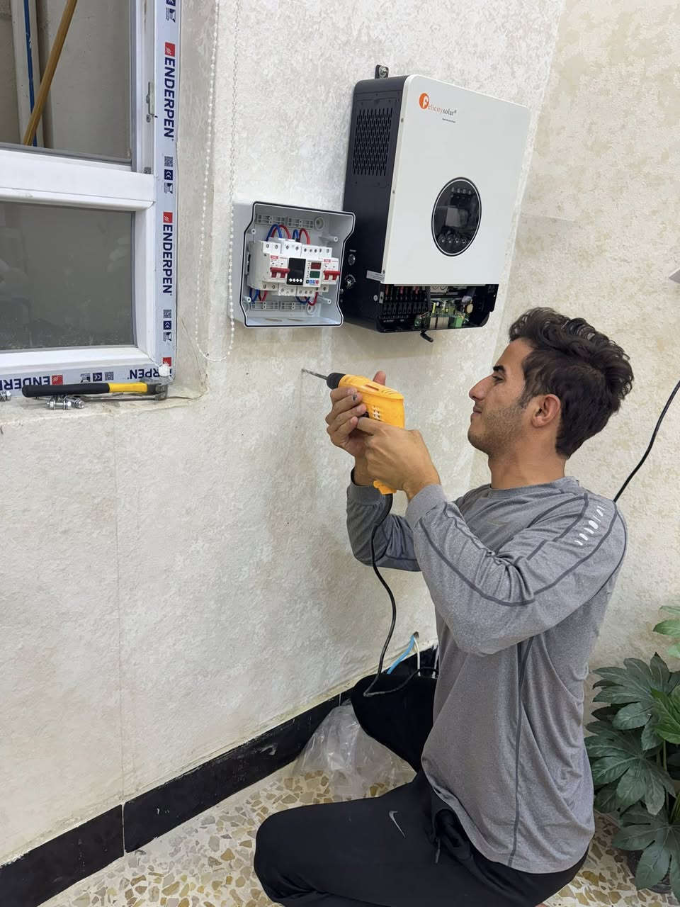 🔋 تم بحمد الله تجهيز وربط منظومة خزن طاقة في شارع الاطباء لعيادة الدكتور زيد الأعرجي والدكتور إحسان حميد.

▪️ إنفيرتر 6 كيلوواط.
▪️ بطارية ليثيوم Felicity سعة 17.5 كيلوواط ساعة.
▪️ بورد ATS للحماية والتحويل التلقائي.
▪️ المنظومة تعمل بدون ألواح شمسية حسب رغبة العميل، ويتم شحن البطارية عن طريق الوطنية

نحرص دائماً على تقديم أعلى كفاءة وأفضل جودة بأفضل الأسعار، مع تنفيذ احترافي يضمن استقرار واستمرارية التغذية الكهربائية.

🔋 طاقة موثوقة... وحلول تناسب احتياجك.

للاستفسار واتساب ***********
