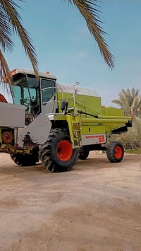 حاصده للبيع دخول 2012 موديل2003 كفاله عامه لاصبغ ولا طك ولا لحيم كللهه...