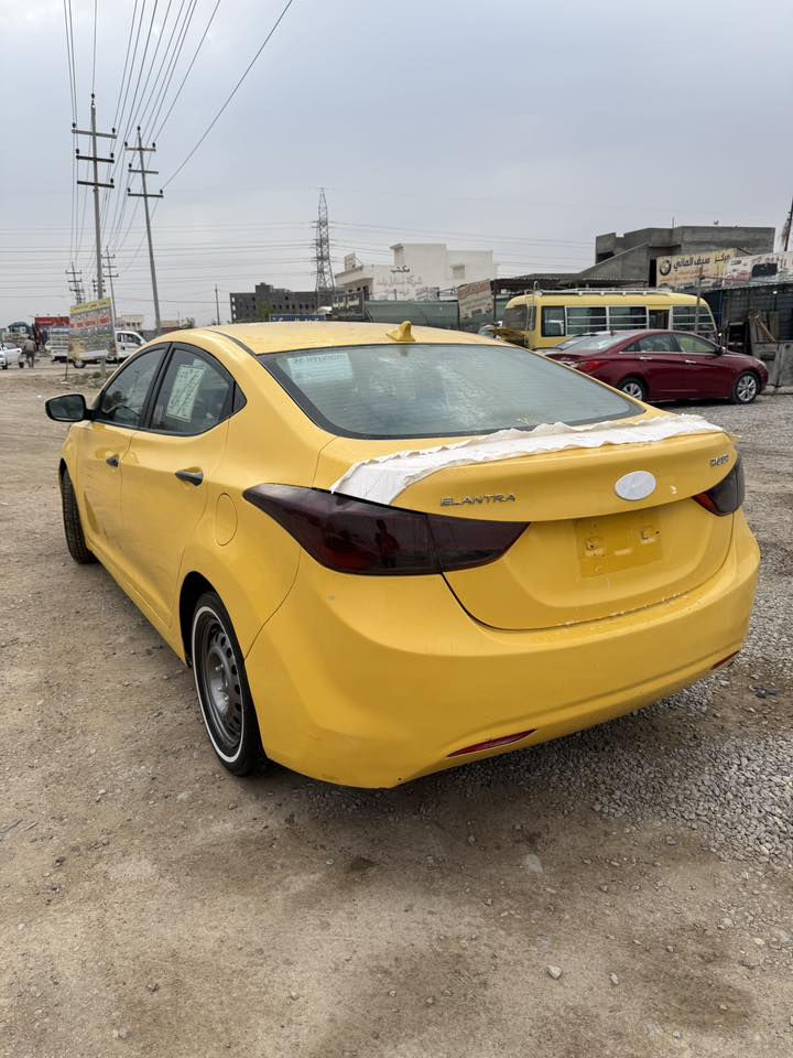 السلام عليكم شباب الانترا 2012 ليبل واحد بدون اي قطعه تبديل رقم نكليزي بسمي مكينه جديده 1800 دوش صدر امامي خلفي جديد كامله مناقصهة كلشي سعرهة 85 وبيهة مجال قليل للاستفسار *********** مكاني ديالى بعقوبه
