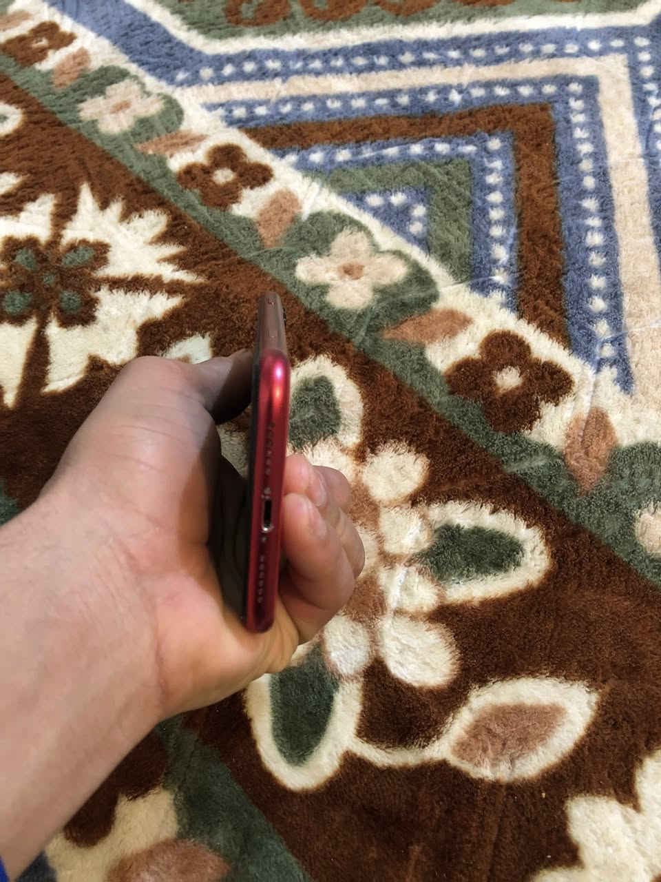 ايفون  ١١ كامرتين للبيع ٦٤ كيكه كله عل بلاد كبس وتر بروف بطاريه ٨٥بلاد بلاد محدث اخر تحديث تك سيم جهاز الجنايه متواجد خاص وتساب وهاتف رقمي ***********
