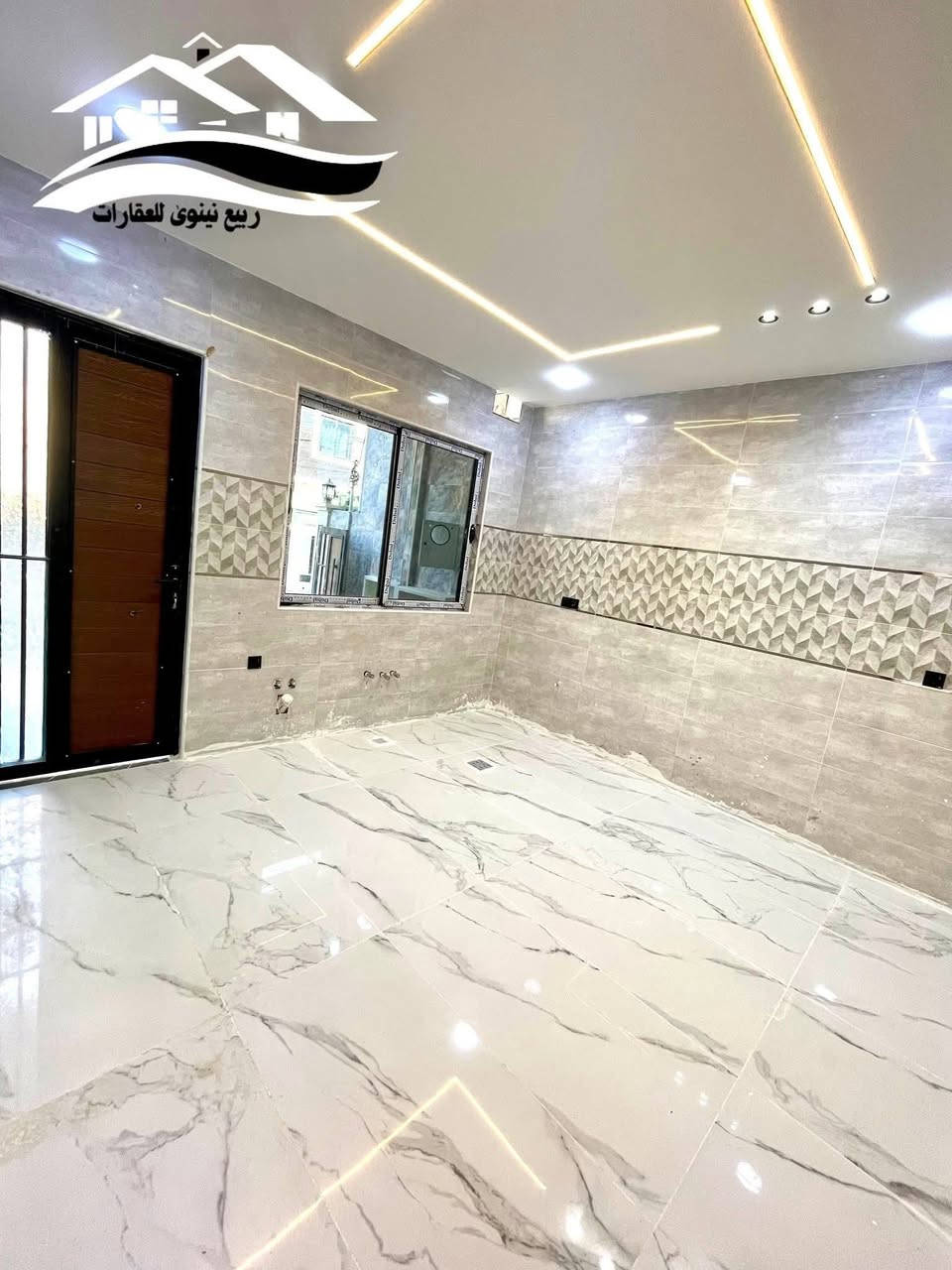 دار للبيع – حي الملايين الأولى / قرب معمل الأخشاب
📍 موقع مميز على شارع 15
📏 المساحة: 135م | الواجهة: 8م / السند ملك صرف بستان
🔹 الطابق الأول: استقبال + هول + مطبخ + غرفتين نوم + صحيات داخلية وخارجية
🔹 الطابق الثاني: 3 غرف نوم + هول + صحيات
📞 للاستفسار:
*********** - *********** - ***********
***********
مكتب #ربيع_نينوى_للعقارات – ثقتكم سرّ نجاحنا 🌿
