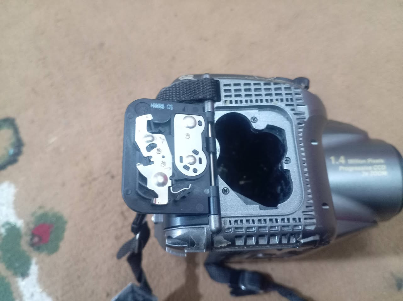 كامرة نوع أولمبس صنع في اليابان
بطاريات قلم بدون رام

السعر 35 ألف
يوجد توصيل


**إذا كنت صاحب هذا الإعلان وتريد حذفه لأي سبب، رجاءا أرسل رسالة إلى الدعم الفني**