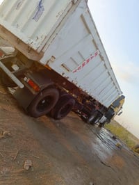 عربانه للبيع مكان بغداد تاجي رقم الهاتف   ‭٠٧٨٨ ٦٨٥ ٦٧٣٥‬