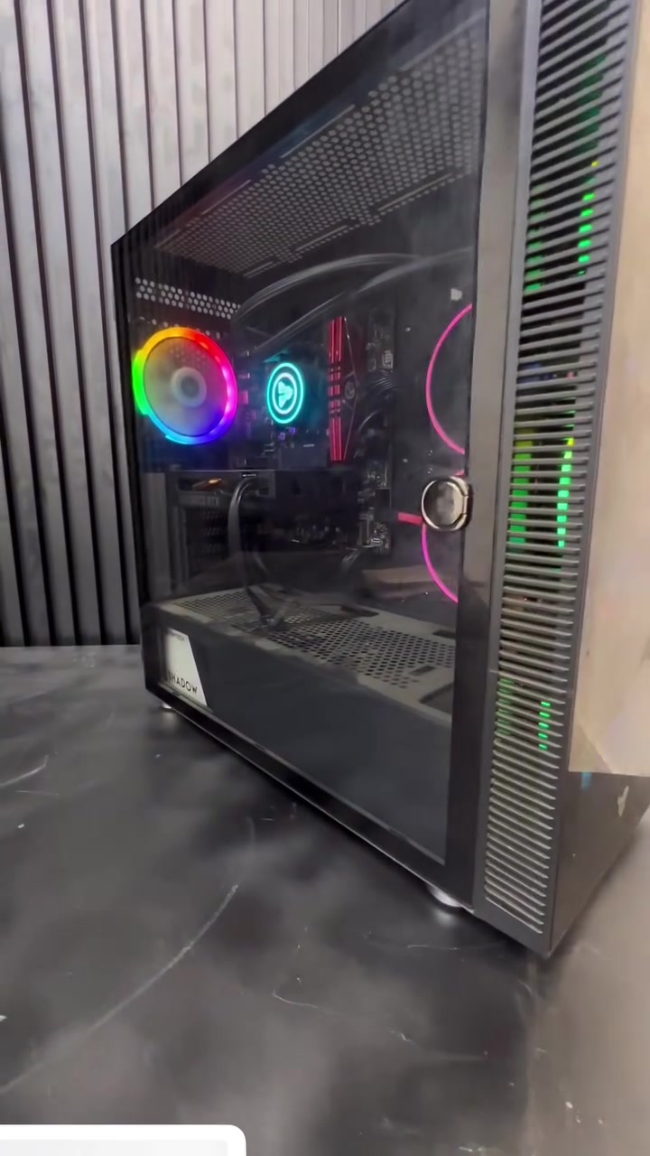 السلام عليكم تجمعية استخدام قليل مرتبه مواصفات 
I5 14400F 
Ram 32GB DDR4
M.B B760M Msi 
GPU 4060 8GB Gigabyte 
M.2 1TB 
Ssd 512GB 
Psu 650W 
Cooler 240Ml 
Case 4Fan 
مليون و 275 و بيها مجال 
***********
