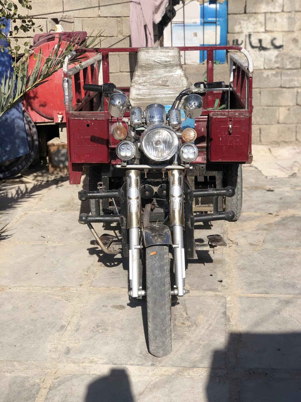 رجائن الموشراي لايكسر بالسعر
ستوته رقم وسنويه مديل ١٤ راعيها موجود بيها لحيم نفس ماوضح بلصوره دبلات شغاله رايدها ب ٩٥٠وبيها مجال بصره هارثه قرب سيد سامي رقمي ***********
