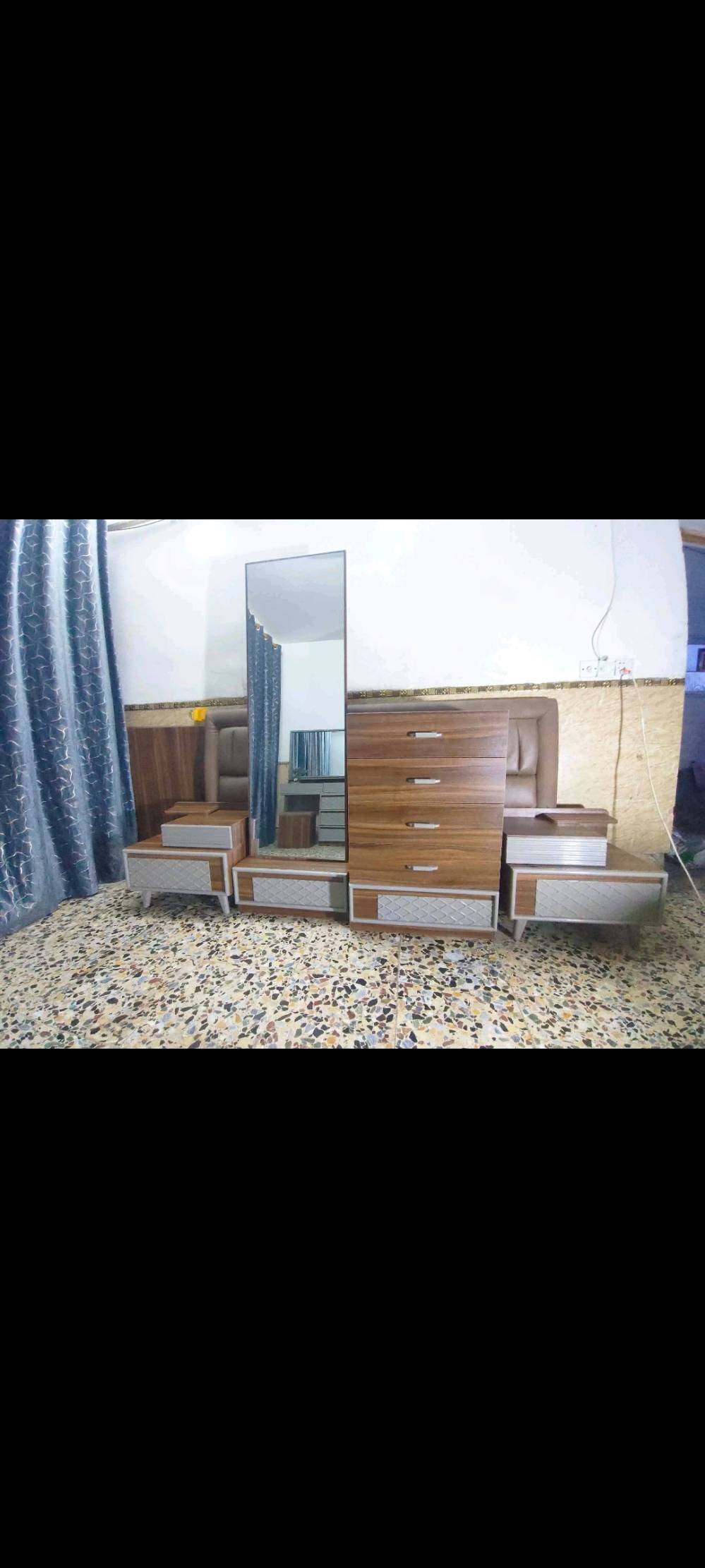 ٨ قطع نضيفة وكاملة وثكيلة غرفة تركي 