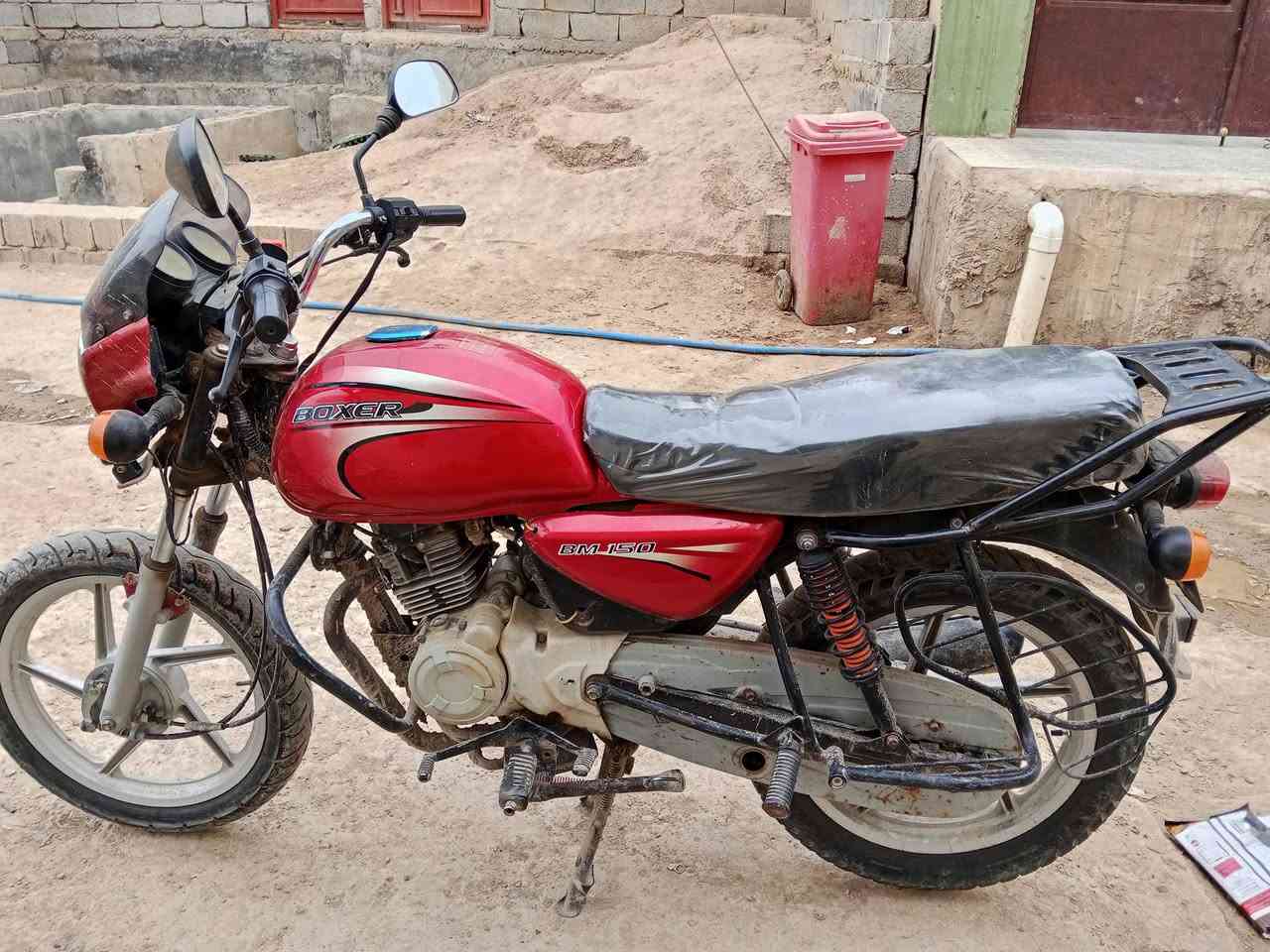 دراجة بوكسر للبيع موديل 2018اوراق كامله اصوليه بس بيه نواقص بسيطه السعر 500وبي مجال


**إذا كنت صاحب هذا الإعلان وتريد حذفه لأي سبب، رجاءا أرسل رسالة إلى الدعم الفني**