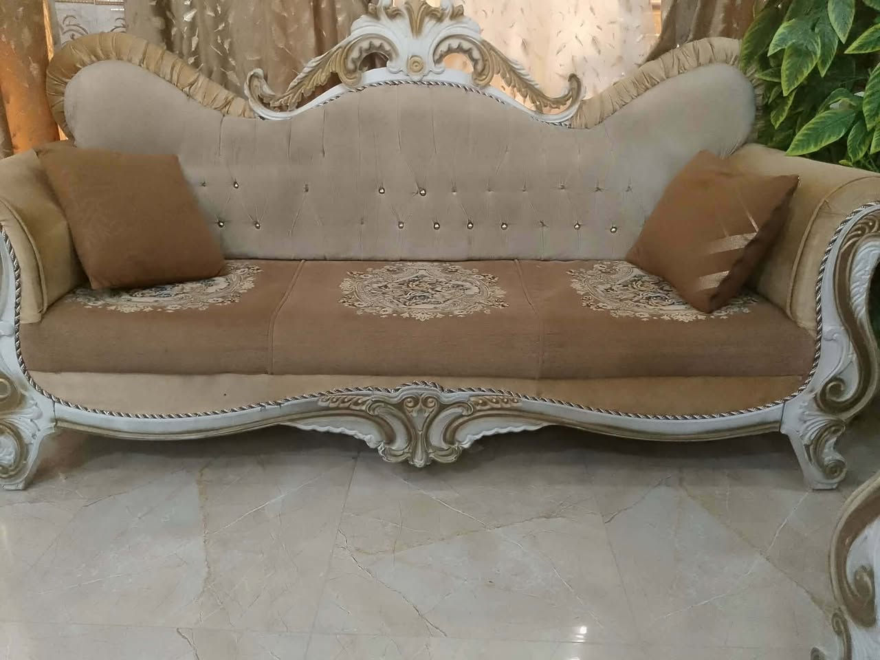 سلام عليكم
تخم للبيع سعره ٣٥٠ الف مكانه بغداد دوره ابو دشير
***********
