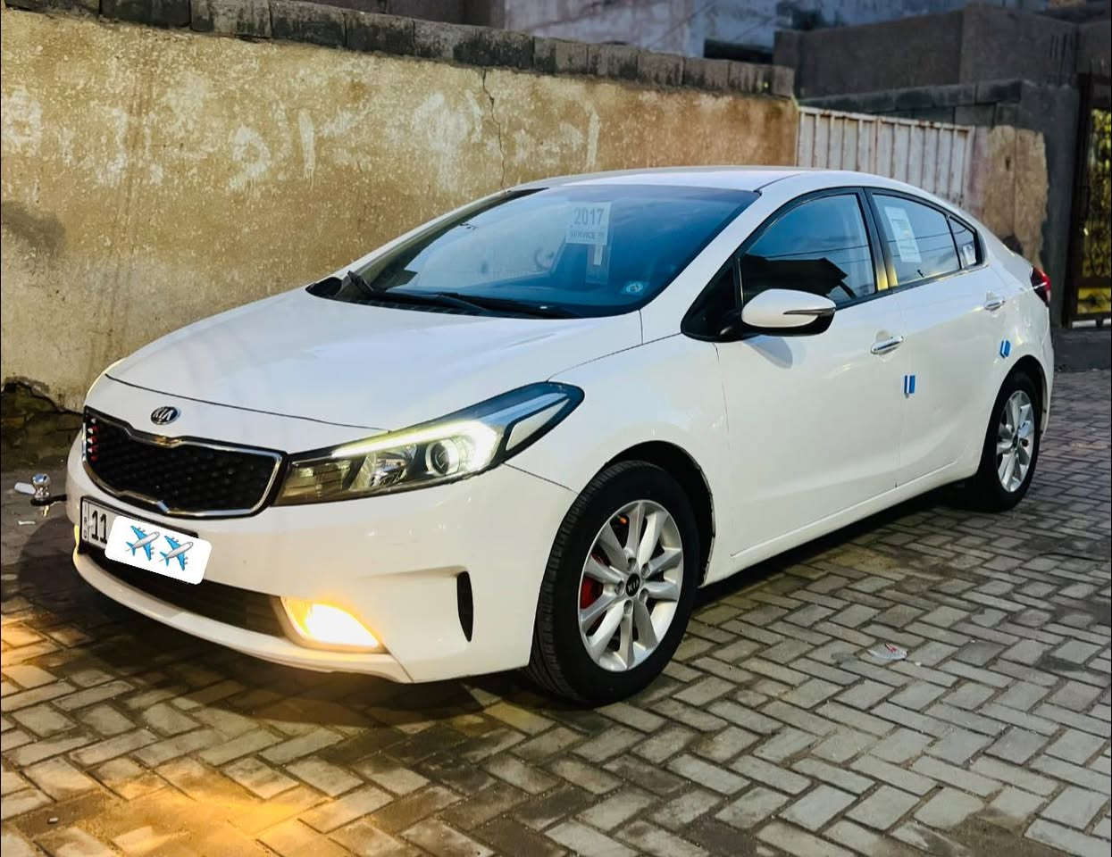 السلام عليكم سيراتو 2017 للبيع خليجي ابيض صدفي  شركه دوليه محرك 1600 شرط مامفتوح سياره جديده سياره عليهه تخم تاير جديد وباتري جديد 
موصفاتهه نص فول 
⚔️ اشاير مري 
⚔️ ويل كب 16 وخمسه ويل كب 
⚔️ حساسات خلفيه 
⚔️ تحكم ستيرن جهتين 
⚔️ لايت كهرباء وجامه اوتو و باقي الموصفات معروفه 
——————————————
ملاحضه بيهه تبديل قبق جنطه  
وبيه رشتين صبغ رقم بغداد تحويل مباشر هزه جديد حداديه حجر سياره حلوه وجاهزه السعر 118 وبيه مجال للطيبين سونار بل منشور ستفسار *********** اتصال 📞 
واتساب *********** مكاني رميثه بيع فقط
