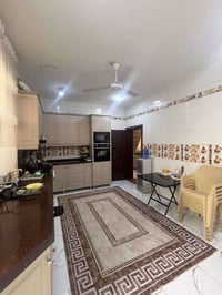 بيت في مجمع الرواد ثاني بيت بصف الركن مساحة 200 متر يباع نقداً ويباع ا...