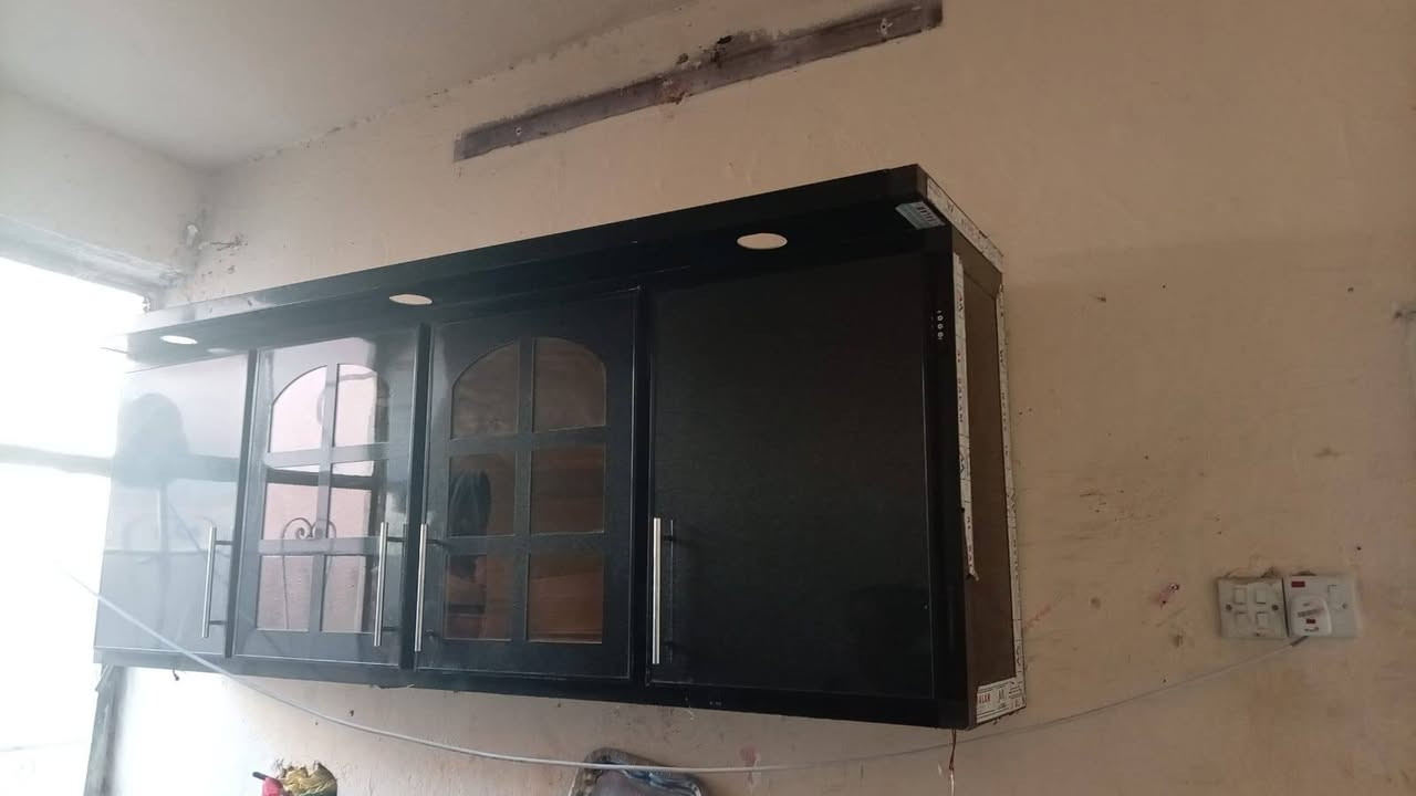 مرحبا عندي كاونتر مترتين هو طباخ بيه ٤عيون  شغلات وسنك اسود مرمر  مكاني كاضميه ب٢٥٠ وبيه مجال


**إذا كنت صاحب هذا الإعلان وتريد حذفه لأي سبب، رجاءا أرسل رسالة إلى الدعم الفني**