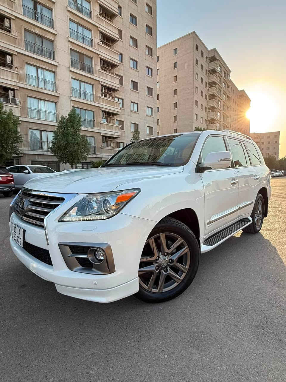 السلام عليكم لكزز 2013

السياره باسمي تحويل مباشر رقم بغداد الجديد وسنويه جديده 
LX570 spor S
السياره سونارهة مرفق مع الصور
ماشيه ٢٠٠الف 

مواصفات فول 1/1 

فتحه سقف

لايت زنون  

شاشه جبيره + كاربلاي 

كشنات جلد + كهرباء

مري شفط  

جكات تصعد تنزل 

خمس بصمات 

جنطه كهربائيه 

تحكمات ستيرن 

ستيرن هيتر 

كشنات حار بارد

تشغيل عن بعد 

رادارات جوانب 

رادار امامي 

مثبت سرعه 

تحديد مسار 

مانع تزحلق 

7 راكب 

3 قطع تبريد

كشنات تدفئه تبريد 

كامرات محيطيه 

زراك لايت 
___________________________

والسياره جديده بمعنى الكلمه جاهزه من 
كلشي للأخير استعمال شخصي  

مكانها بغداد حي العدل
***********
