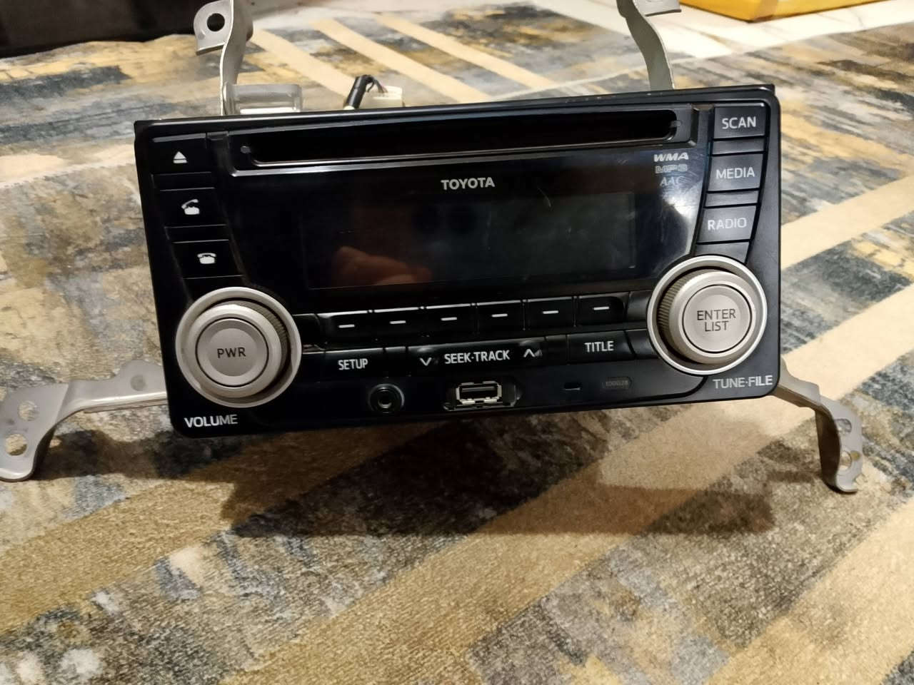 للبيع مسجل لاندكروزر موديل 2012ومسجل تيوتا شرط الفحص قبل البيع للاستفسار الرقم*********** بيه حته واتساب العنوان حله
