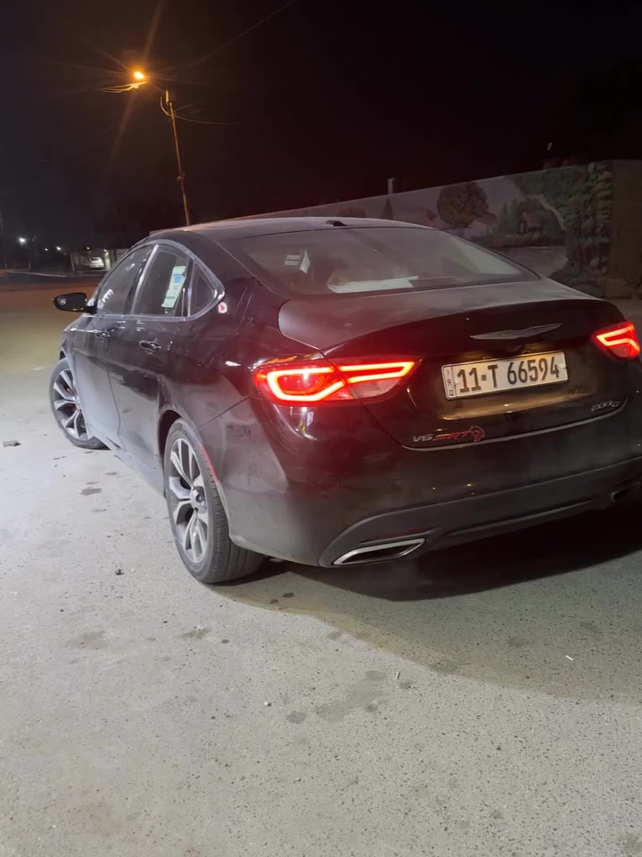 سلام عليكم….
C200 موديل 2016 مكينة ستة سلندر 
حادثهة باب خلفي تبديل نفس اللون والسونار مرفق وجاملغ امامي عكس السايق بارد قبل فترة صار عندي مواضح بالسونار  بدون صبغ ولا ايرباك ولا دواخل،
 
مواصفات فول عدى الرادار يعني مو بلاتينيوم 
شفتات ستيرن  كشنات جلد كهرباء وتدفئة وستيرن تدفئة بنوراما بصمة ابواب وتشغيل عن بعد تبريد قطعتين  سستم صوت الباين عشر سماعات اشاير بالمري والخ…
رقم بغداد دولي
رايدهه ١٢٧ 

مكاني بغداد  
***********
