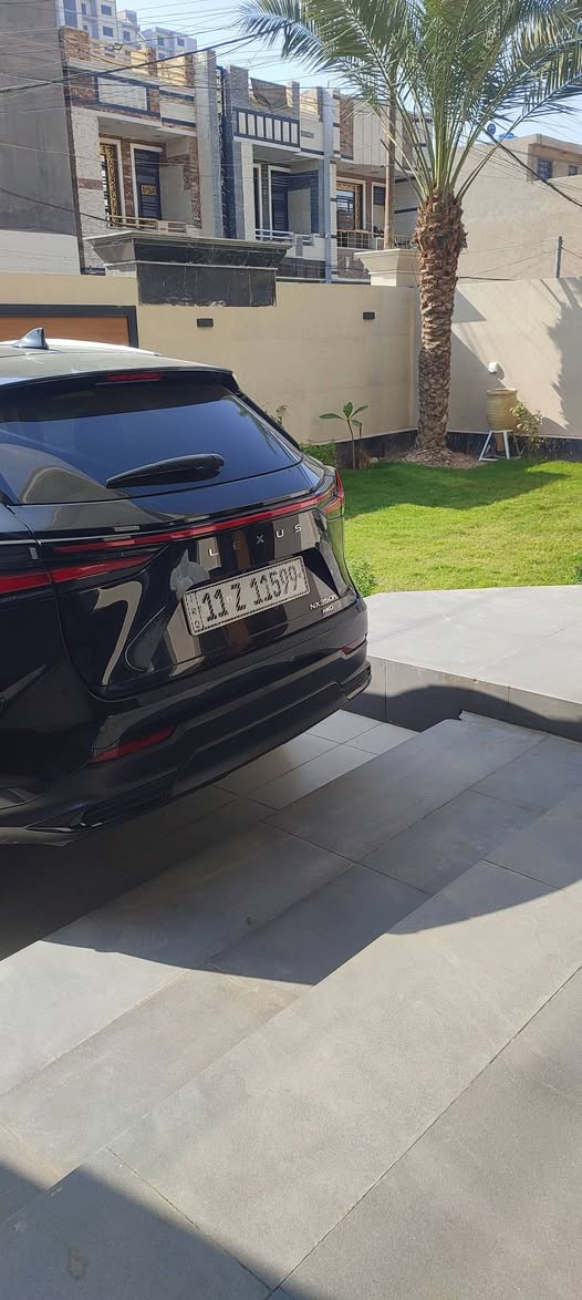 السلام عليكم
لكزس NX 350 هايبرد موديل 23 ماشية 30الف كيلوا حادثها باب خلفي مصبوغ وجاملغ بارد وبيها حادث بالنقل وتبدلت البانوراما صبغ تكمة بجم كبس شركة السعر 25 الف بغداد حي الحسين الاتصال/***********
