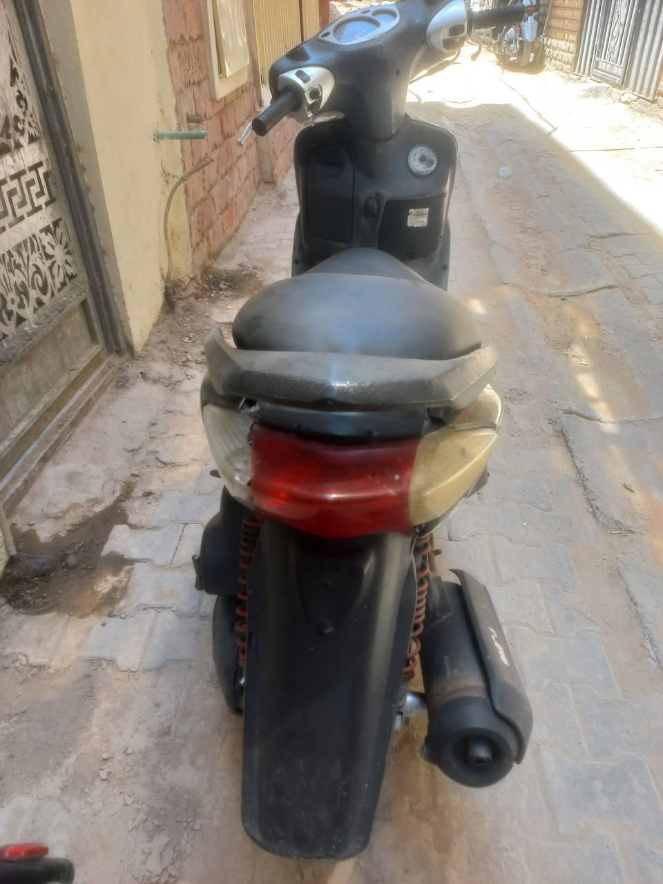 سكنس دراجه حلوه شلعه معدل مكينه تخبل بيه تطلع تراي وين ميعجبك بيه مكفوله مكينه بلاديه نكره سلف نكره هندر بكل وقت سعره 400 الف بيه مجال حك جيه فقط مكاني اعظميه الي يريده يخابرني *********** ترهم مرواس حسب قناعه
