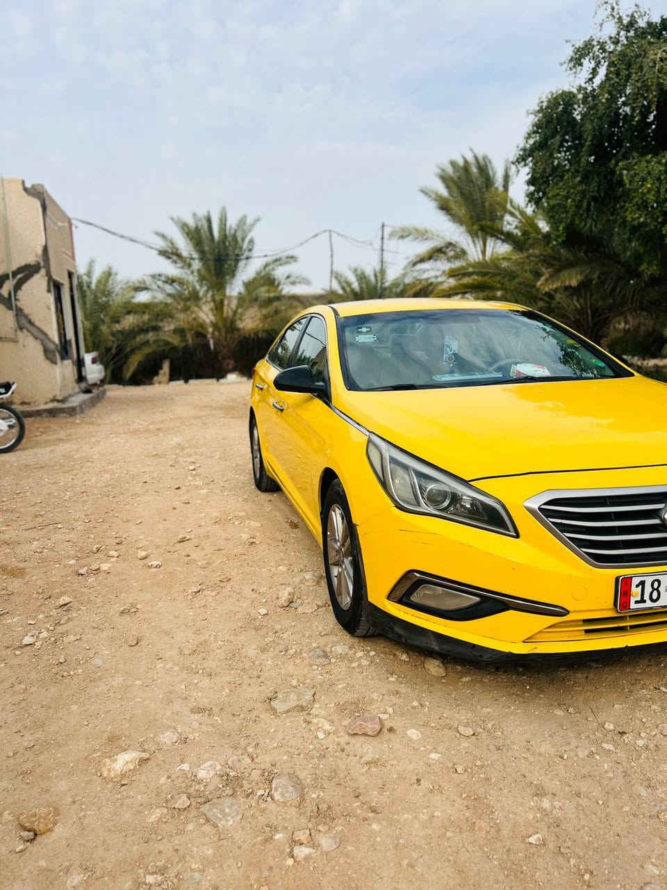 سوناتا ٢٠١٦ gdi محرك ٢٤٠٠ حدادية جديد تاير جديد تبريد تدفئه  تحكمات ستيرن شاشة عرض  ماشية ٢٦٠ ضرر قطعتين بدون تبديل جاملغ وبنيد سعر ١١٣وبيها مجال ***********
