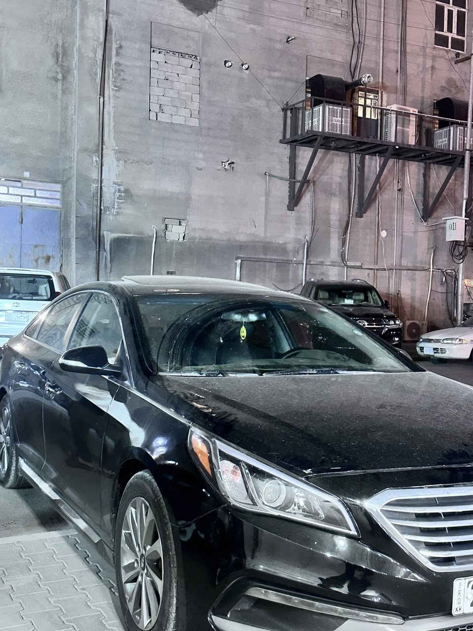 بسم الله الرحمان الرحيم 

وتمنوآ اَلبركة فما نقص مال من صدقة ولا قل رزق من دعاء

ما شاء الله، لا قوة إلا بالله

• الموديل: هيونداي سوناتا 2017
• الفئة: سبورت (Sport)
• اللون: أسود أنيق
• المحرك: 4 سلندر، 2.4 لتر، اقتصادي وقوي
• ناقل الحركه: أوتوماتيك
• الكيلومترات: (82)
• المواصفات المميزة للفئة سبورت:• جنوط سبورت أصلية
• مقاعد جلد مع تحكم كهربائي
• مثبت سرعة + تحكم بالمقود
• شاشة كبيره مع بلوتوث وكاميرا خلفية
• حساسات خلفية
• فتحة سقف سلايت 
• نظام صوتي مميز

• الحالة: السيارة نظيفة ومعتنى بيها، فحص شامل متوفر
• السعر: (125)

رقم الهاتف ***********
 
مكان السياره تكريت

🔹 

“اللهم بارك لمن يشتري ويبارك لمن يبيع”

---
