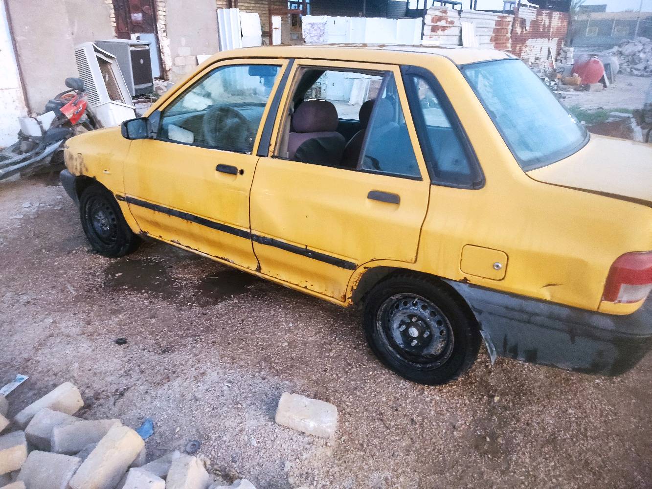 سايبة موديل 12 محرك شرط لاتبخير ولاتنقص گير قبل شهر بدلت عاينة وصينية نقصهة حدادية كشرهة شوف عينك شراي بيك  خير وتدلل رقمي *********** مكاني جربوعية ثانية قرب مستشفى الألماني 