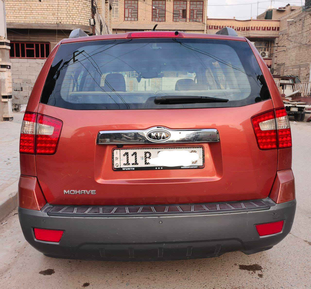 للبيع موهافي خليجي ٢٠٠٩  مكفولة من الضربه بيها فقط دعامية امامية صبغ  وباب السايق بارد موضحه في الصور والفيديو  بدون معجون ولا صبغ فقط تكحيلات

محرك 3800 المرغوب  ومحرك وكير واكسل مكفول والتبريد ثلج والتدفئة شغاله مواصفاتها 
فور ويل 4x4  
مانع تزحلق وانحدار 
مري الجوانب شفط وتحكم كهرباء  
الجنطة شفط كهربائي
كشن السائق كهرباء 
السعر 118 وبيها مجال عنواني بغداد الكرخ  *********** موجود اتصال واتساب على هذا الرقم
