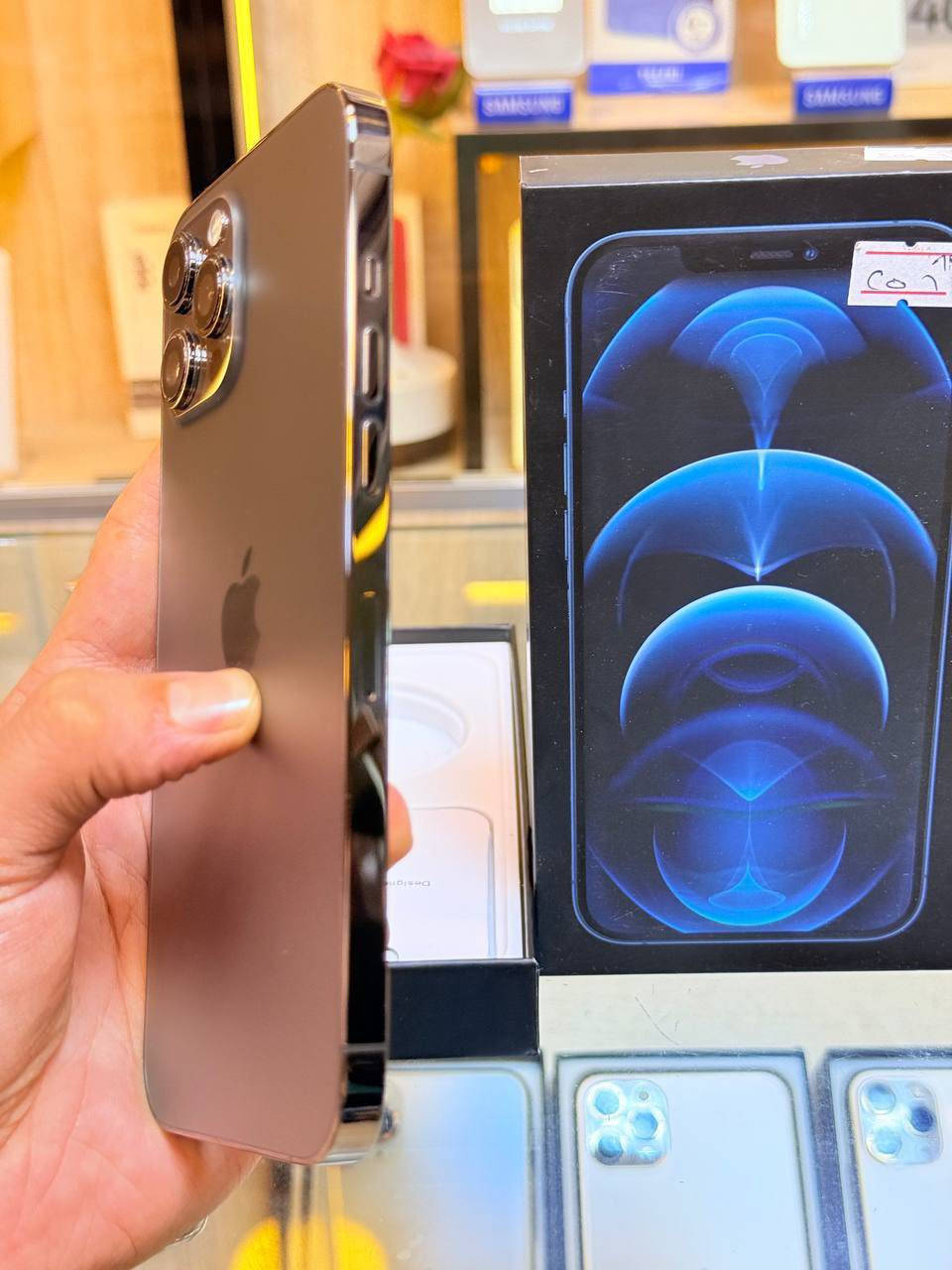 ⭕️⭕️ اقوه عرض حالياً ⭕️⭕️
ايفون 12 برو ماكس لون مميز ذاكره 256   بطاريه89 فول نضافه نموذج Mالاصلي ضمان 5 ايام‎ كامل ملحقاته بلحاسبه كله نورمال وتربروف مكاني بغداد البياع شارع 13 مقابل الحمام مال البياع مركز الريس للموبايل مجاور مكتبه ميم
السعر 490 الف

***********
