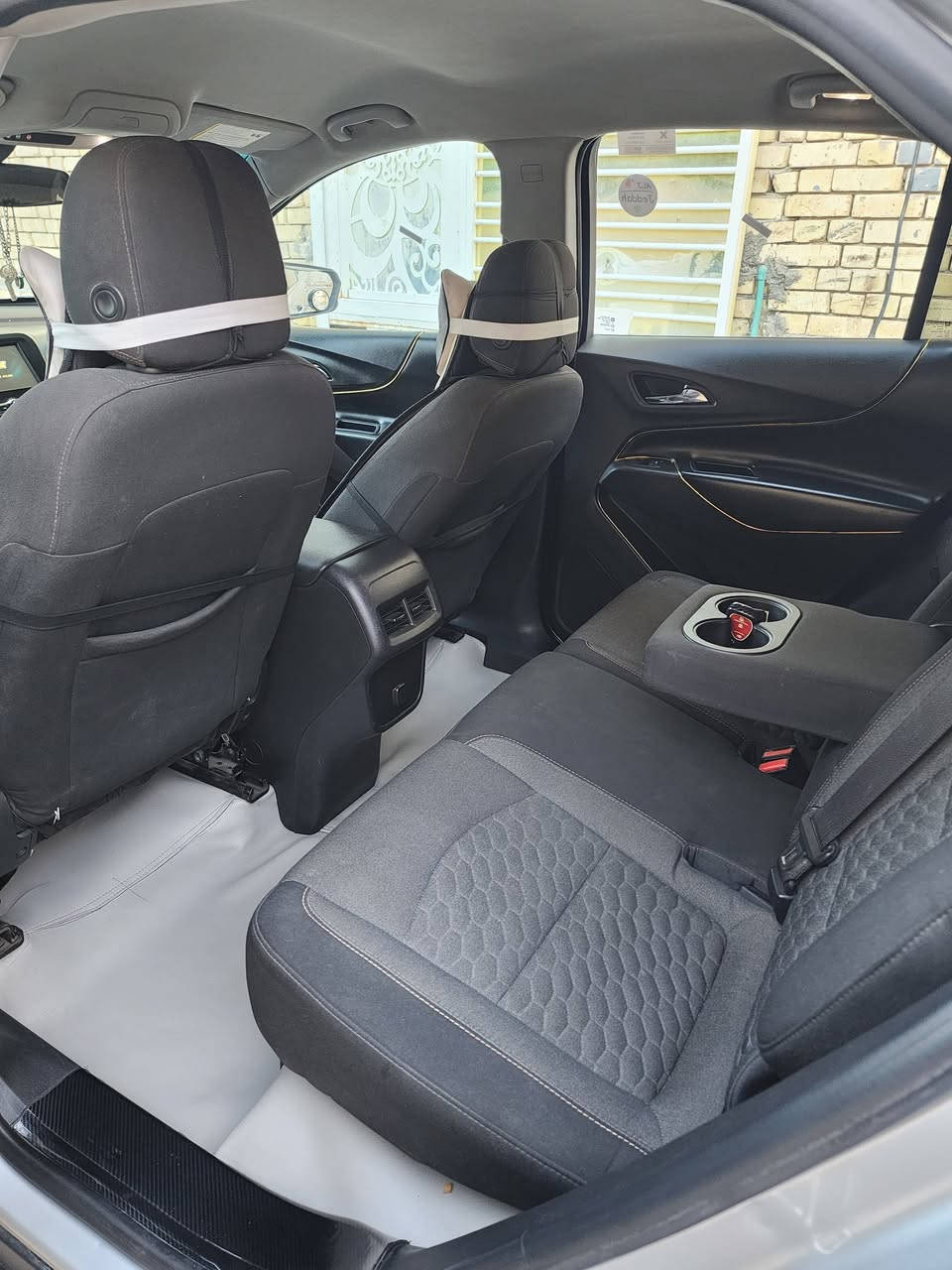 سلام عليكم كوانكس للبيع سياره جاهزه ونضيفه ماشيه 100 الف محرك 1600
4 سلندر الفحص داخل الصوره سعر 135 وبيها مجال 
عنوان ناصريه حي العسكري
***********
