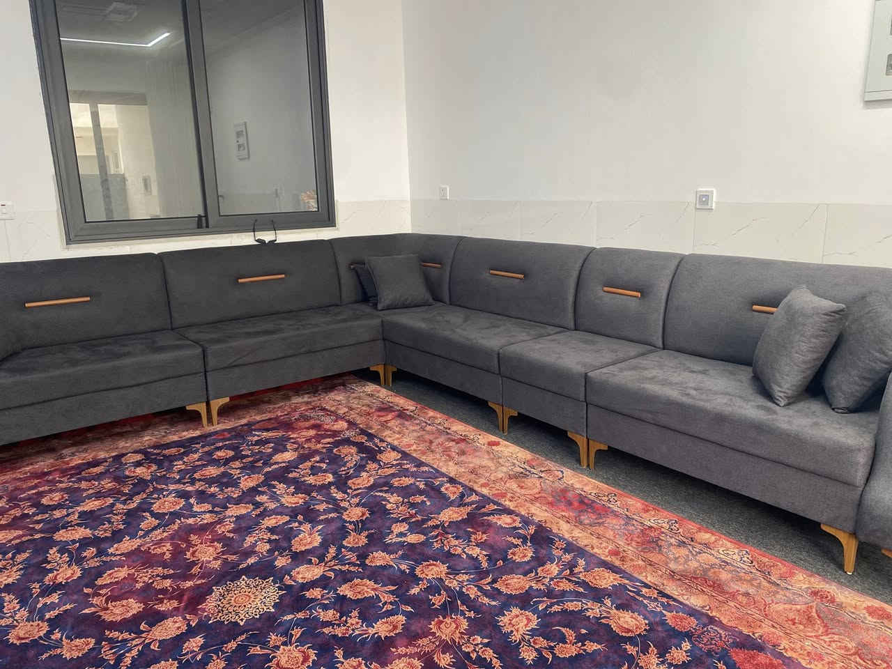 تاقم L بؤ فرؤشتت   لؤك ده ستي دوو نيه نرخي داشكنرا  ٤٦٠ هه زار شوين رانيه


**إذا كنت صاحب هذا الإعلان وتريد حذفه لأي سبب، رجاءا أرسل رسالة إلى الدعم الفني**