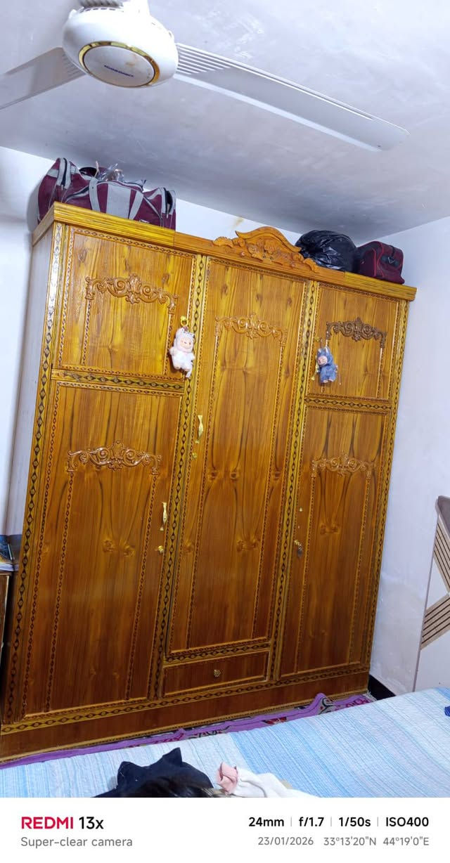 كنتورصاج للبيع ٣ ابواب مكاني دوانم الشرطه الخامسه شارع الشبكه ***********
