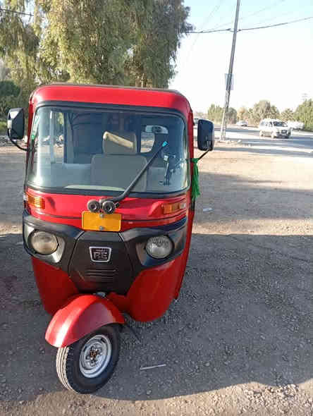 السلام عليكم تكتك للبيع مديل 22 سنويه رقم بابلتحويل مباشر تكتك مكفوله مكينه مكفوله وكشر شوفت عينك وكلشي مامعمر بيها شراي اتصل وبيك خير وتدلل المكان بابل رقم ***********
