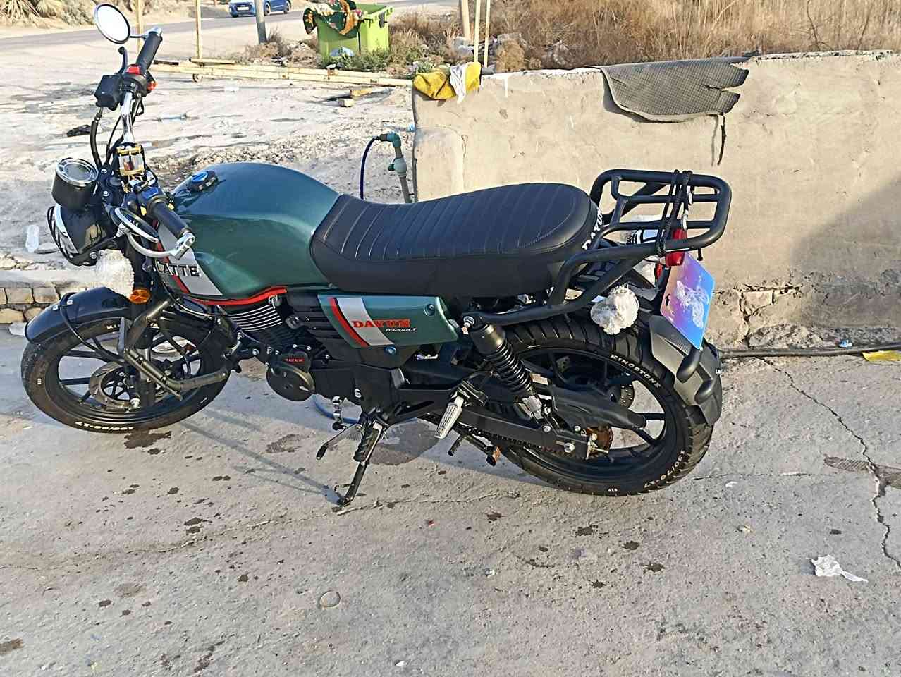 دايون لاتي ٢٠٢٥ .....اوراق ((سكنر ستنساخ))من الوكيل +مكاتبه
مكينه ٢٠٠ دراجه جدا جدا جدا نضيف بدون اي نقص 
مكفوله حته من شخط انطيك ضمان شهر 
مكان كربلاء ((طوريج))
.................................سعر مليون و ٦٥٠ بيه مجال ((١،٦٥٠))
تواصل ***********
