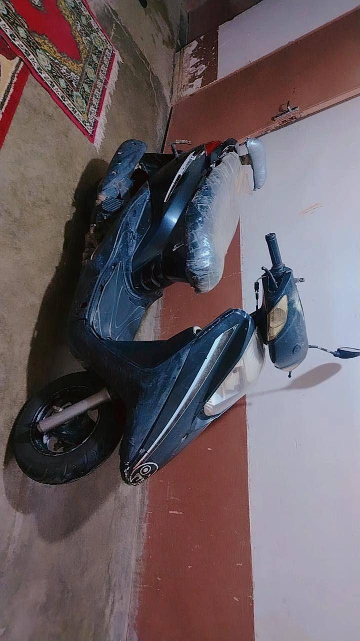 سلام عليكم للبيع موطور بريز2007بلادي كامل مكمل من كلشي شغال صلف وهندر السعر 500وبي مجال للاتصال ***********
