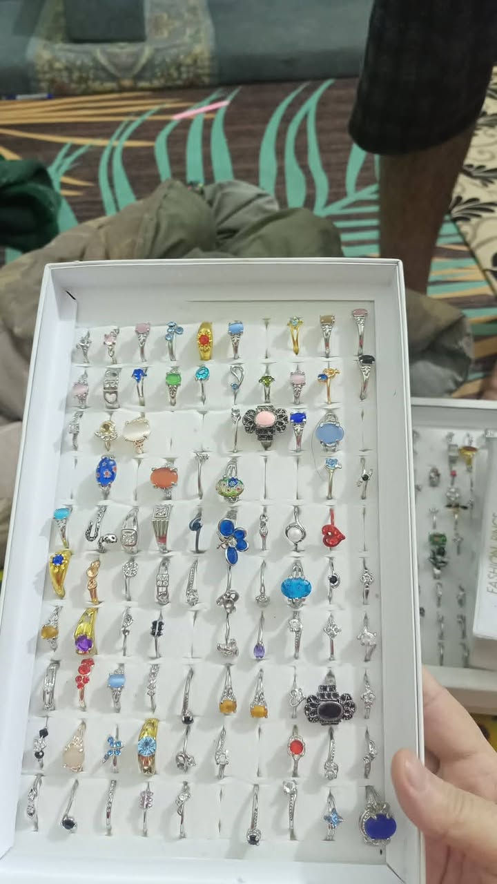 سلام عليكم يتوفر كاونترات صندوق معجون أسنان وشامبو عندي بضاعه ماركات للبيع ملابس نسائي مكياج
محابس خمس باكيت طلاء ثابت بدون وعود كاذبه رجائن
العنوان المطار الجديد شارع السبيس براكيه النجف
***********
