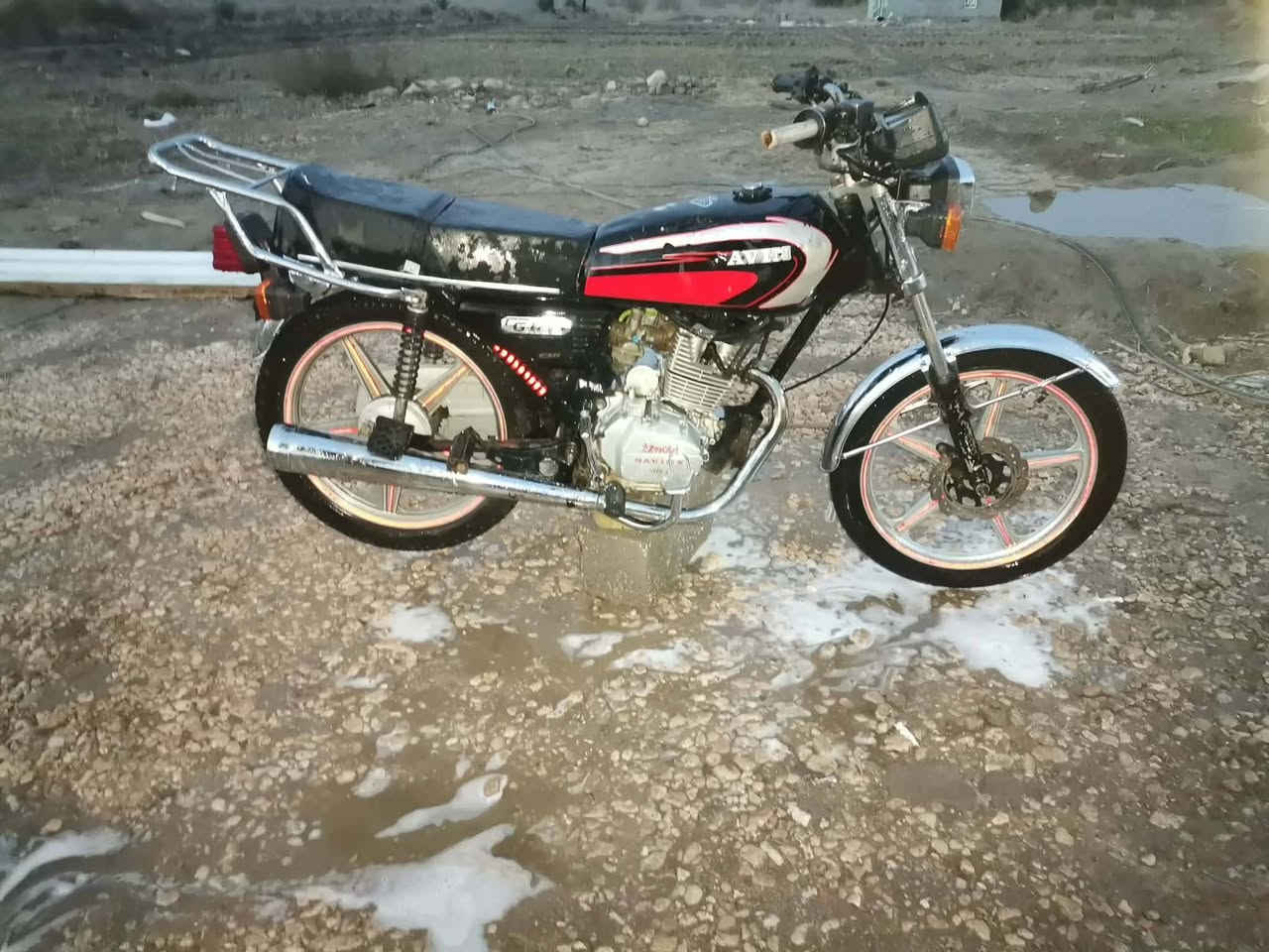 للبيع دراجه سفانه مديل 19وراق اصولي   السعر 375وبيه مجال  لاتصال على رقم ‏‏‪***********‬‏ المكان الحمزه الغربي
