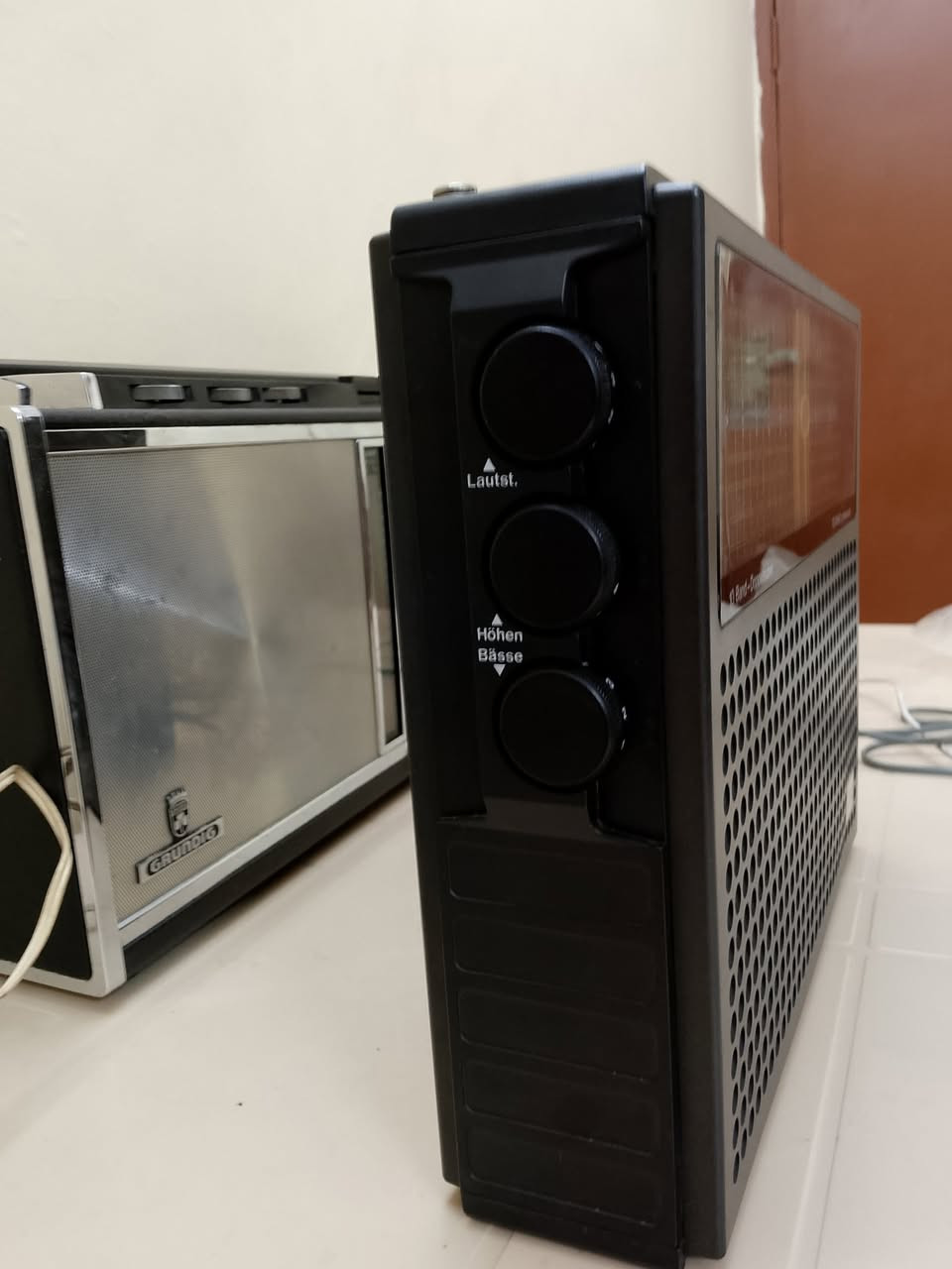 راديو الماني مختوم ITT   نظافة ١٠٠ (١٠٠
*********** واتساب وخاص
