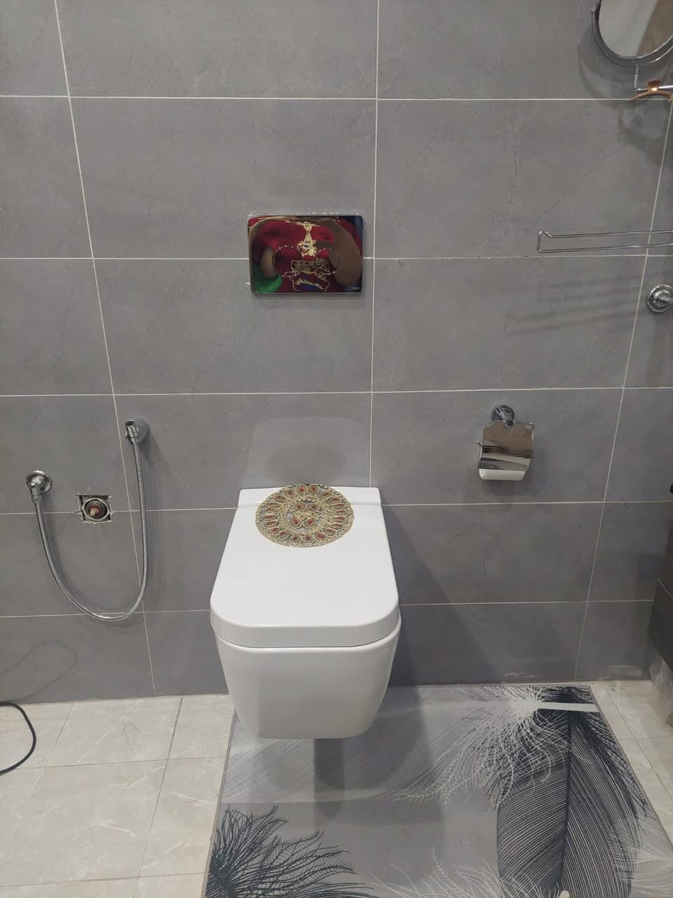 بيت بستنة طابو 25
سلام عليكم بيت للبيع 

بيه إقرار محكمة باسمي 

المساحة 300 متر 

الوجه 30 متر والنزال 10 متر 

البناء حديث طابوك جمهوري طابقين صب 

الطابق الاول استقبال وصالة كبيرة وغرفة نوم ومطبخ وثلاث حمامات 

الطابق الثاني غرفتين نوم وحمام 

العنوان الحر الصغير نهاية شارع المستوصف حي الحسن 

السعر المطلوب 215 مليون للاستفسار او الاتصال

***********

او مراسلة الصفحة
